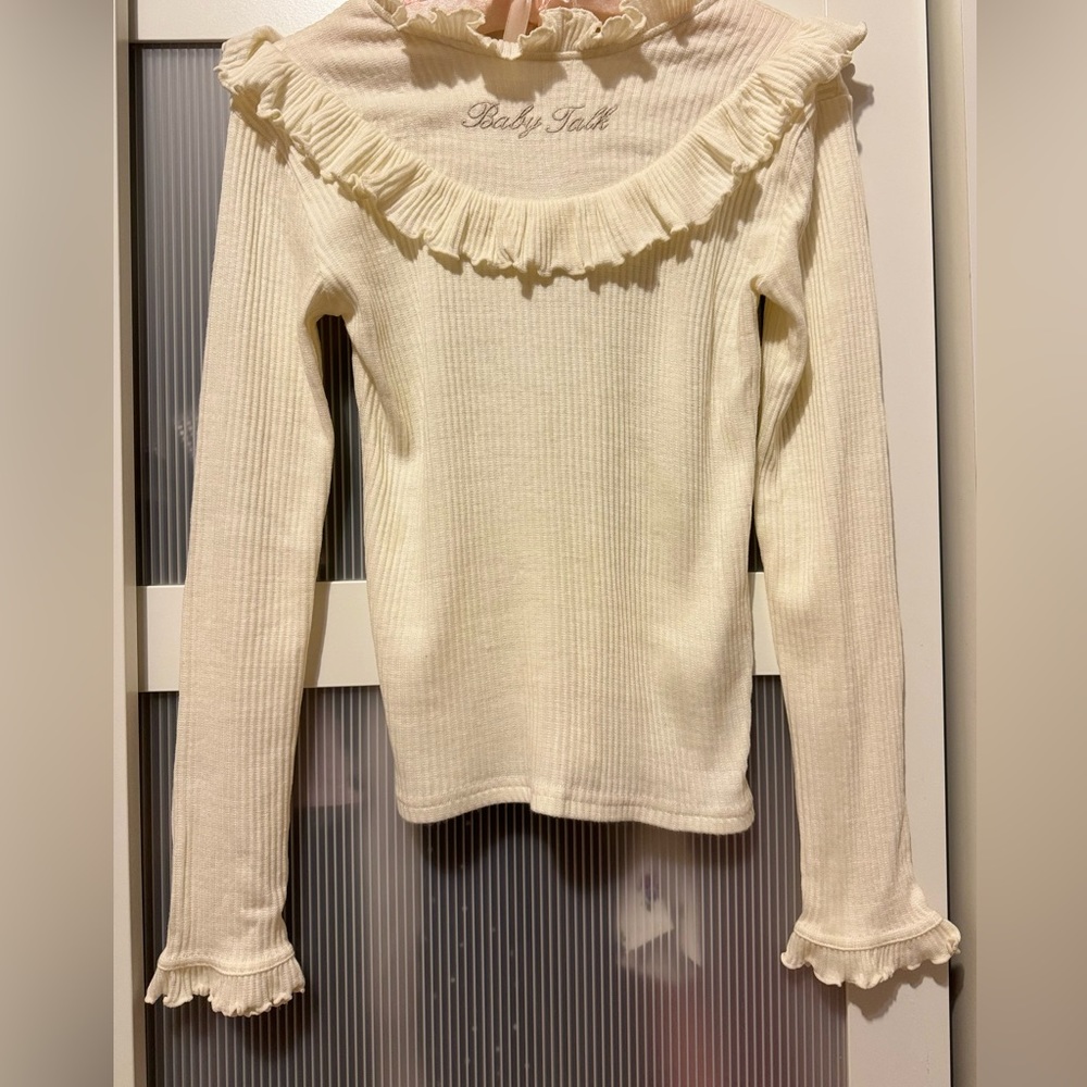 ANK ROUGE HIGH NECK FRILL & EMBROIDERY TOP